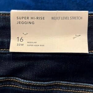 NWT American Eagle Super HI-Rise Jegging Size 16